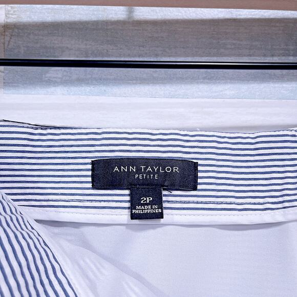 Ann Taylor Mini Seersucker Skirt Blue White Stripe Lined Cotton Womens 2P Petite - Picture 4 of 5
